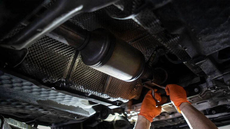 Katalizör Arıza Tamir Bakım Egzoz Plus İzmir Bornova